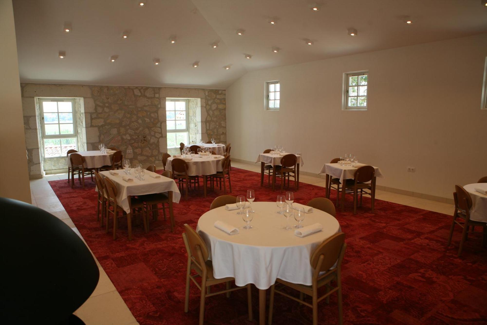 Chateau Lecusse - La Grande Roche - Hotel, Spa, Boutique & Restaurant Broze Экстерьер фото