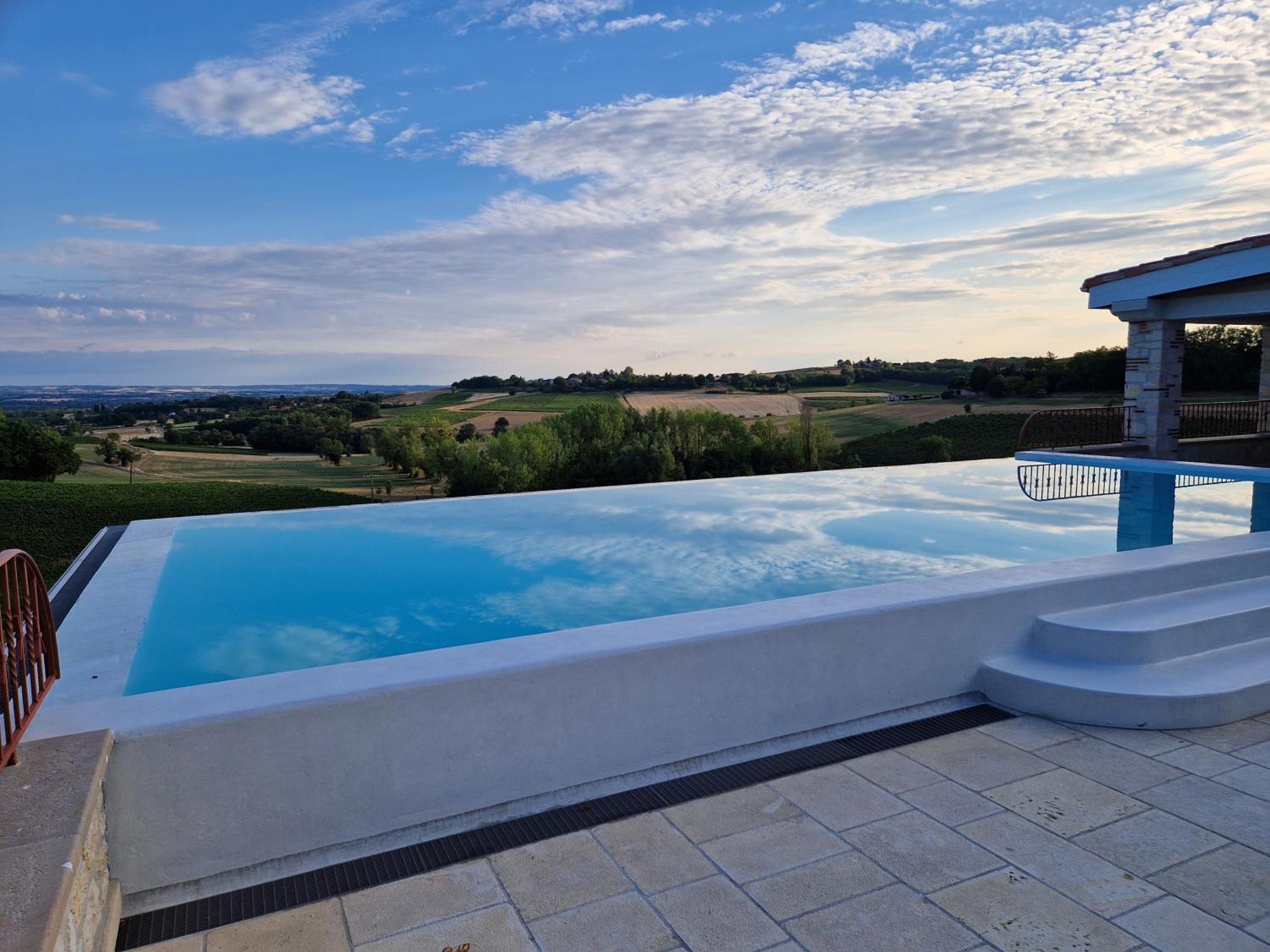 Chateau Lecusse - La Grande Roche - Hotel, Spa, Boutique & Restaurant Broze Экстерьер фото